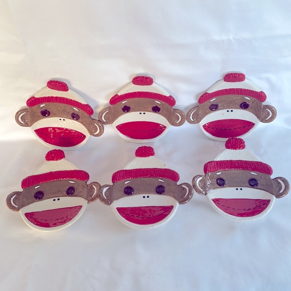 Gently Used  Beautiful Set Of 6  Ceramic Serving Plates& Candy Holder Christmas - Picture 3 of 16